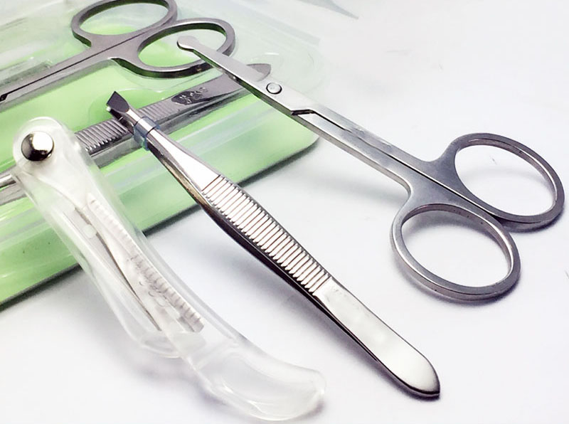 Beauty Makeup Sale - Eyebrow Tweezer Scissors Clip Knife Kit