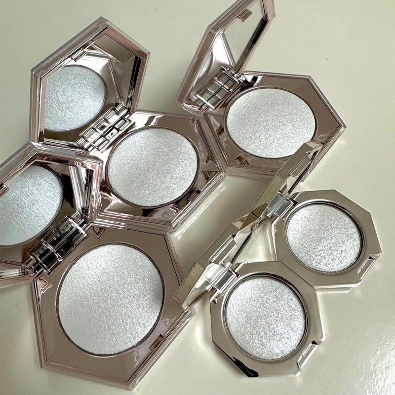 Fenty Beauty Body Diamond 3D H - Fenty Beauty Makeup Highlighter ulasan dan harga